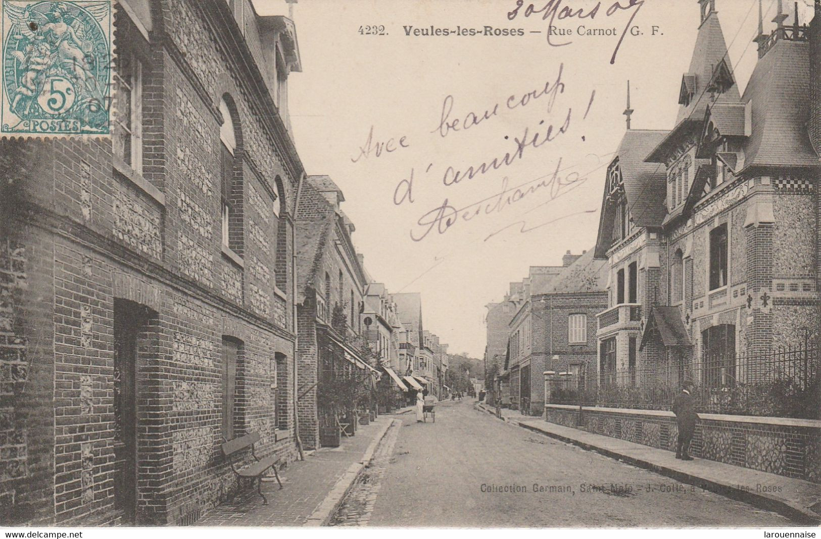 76 - VEULES LES ROSES - Rue Carnot - Veules Les Roses