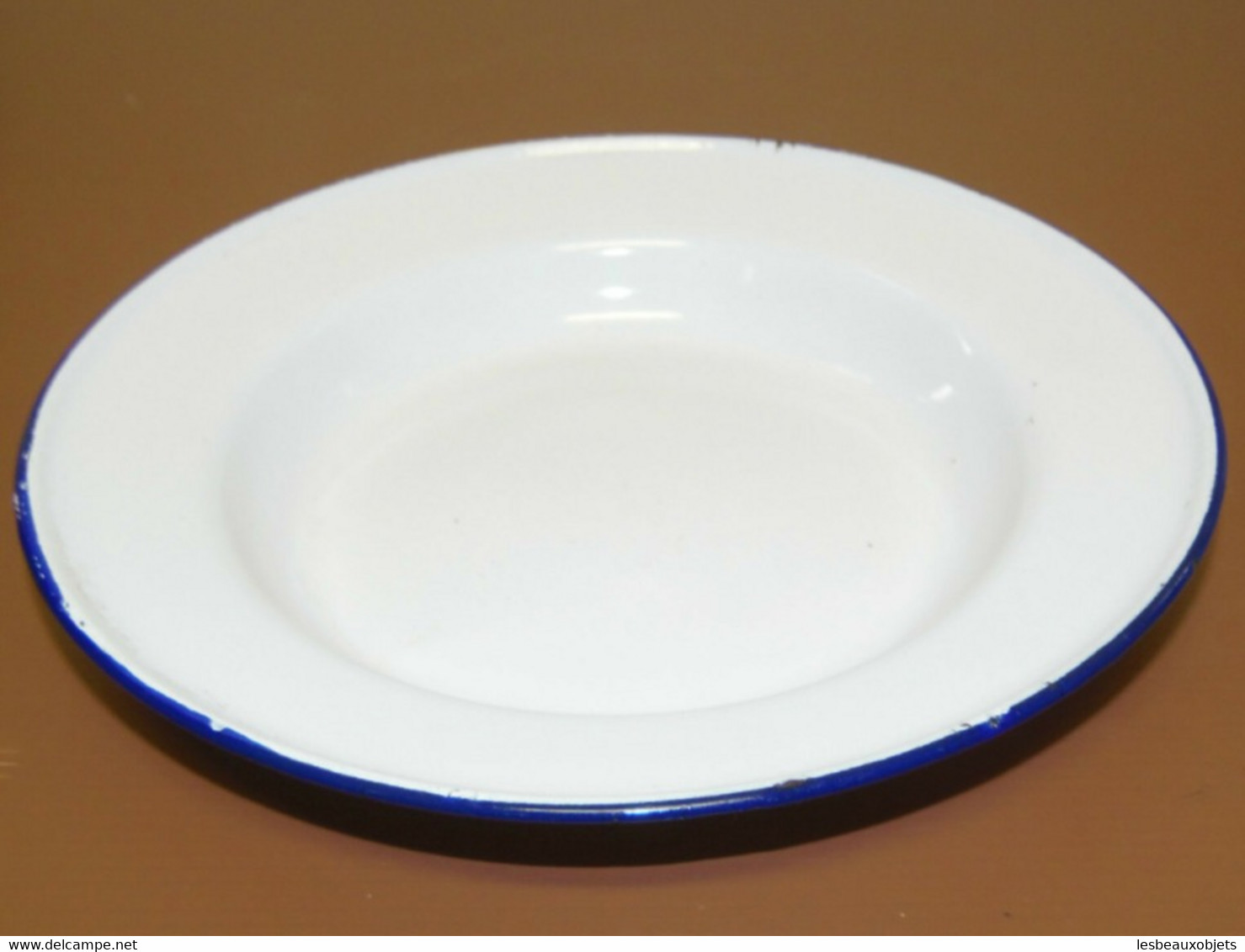 ASSIETTE CREUSE METAL EMAILLE émail Blanc déco TABLE CUISINE RETRO vitrine collection déco ancienne