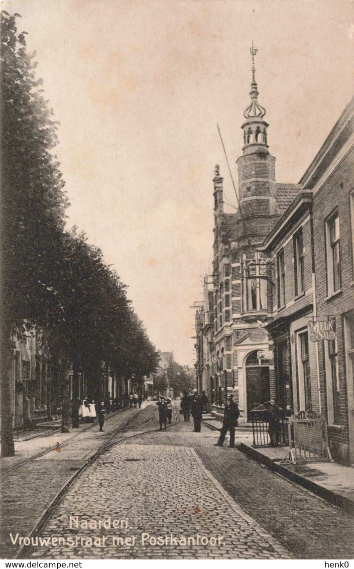 Naarden Vrouwenstraat Met Postkantoor B1143 - Naarden