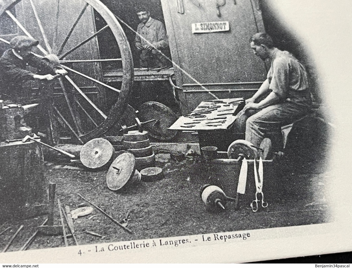 Cpa La Coutellerie à Langres- Le Repassage  Edition Cecodi D’après 1900 Qualité - Langres