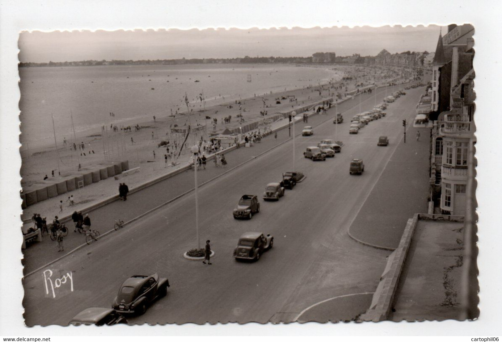 - CPSM LA BAULE-SUR-MER (44) - Vue Des Boulevards Et De La Plage - Edition Chapeau N° 63 - - La Baule-Escoublac