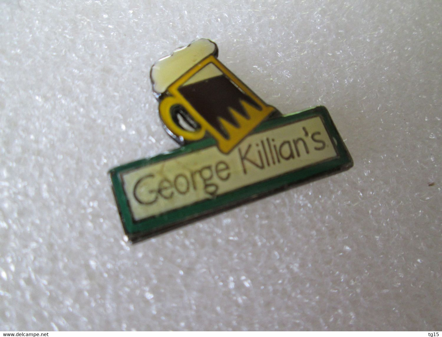 PIN'S        BIERE   GEORGE  KILLIAN'S - Bière