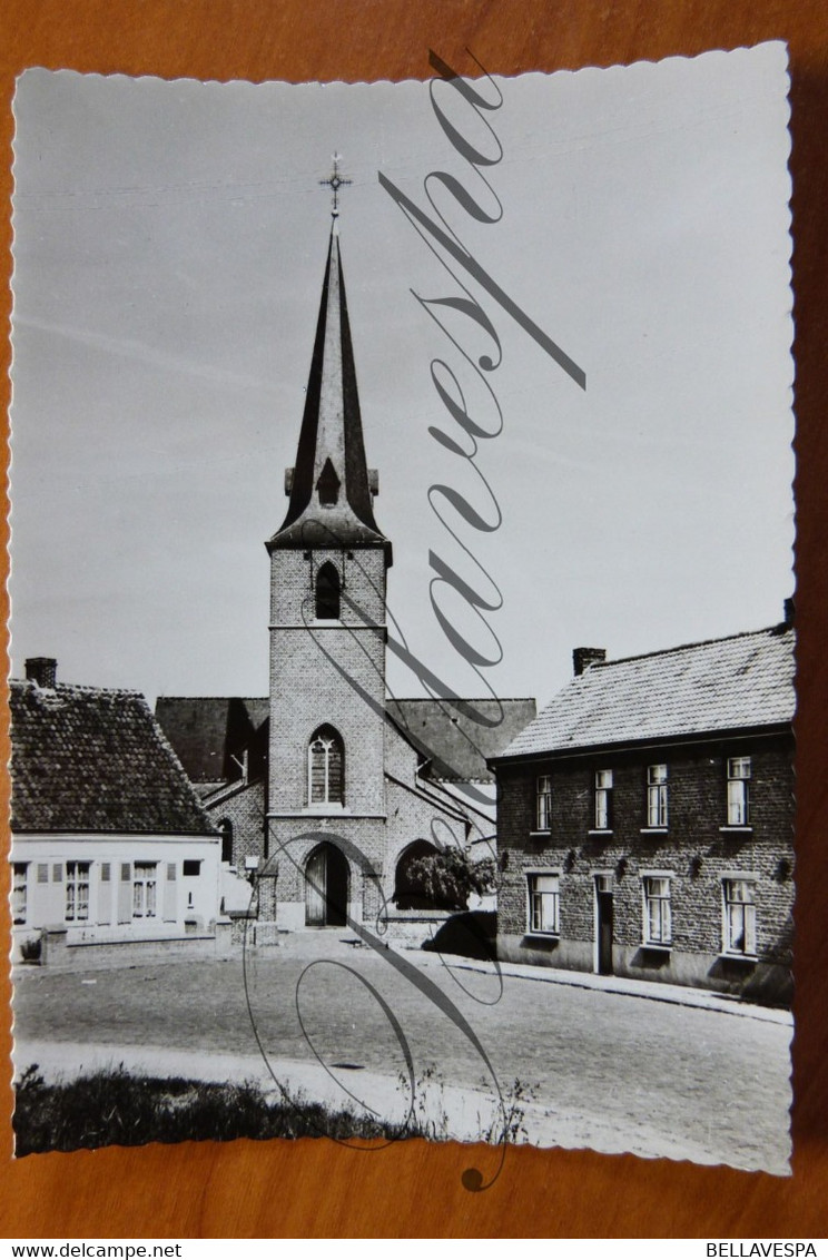 Moortsele Kerk Sint Amandus. - Oosterzele