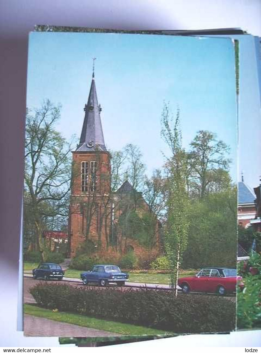 Nederland Holland Pays Bas Veendam Met Nederlands Hervormde Kerk En Auto's - Veendam