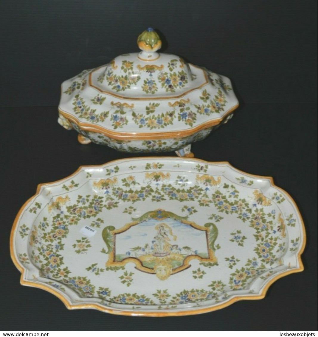 ANCIENNE SOUPIERE LEGUMIER TRIPODE & SON PLAT CERAMIQUE PORCELAINE MOUSTIERS COLLECTION Déco  Vitrine - Moustiers (FRA)