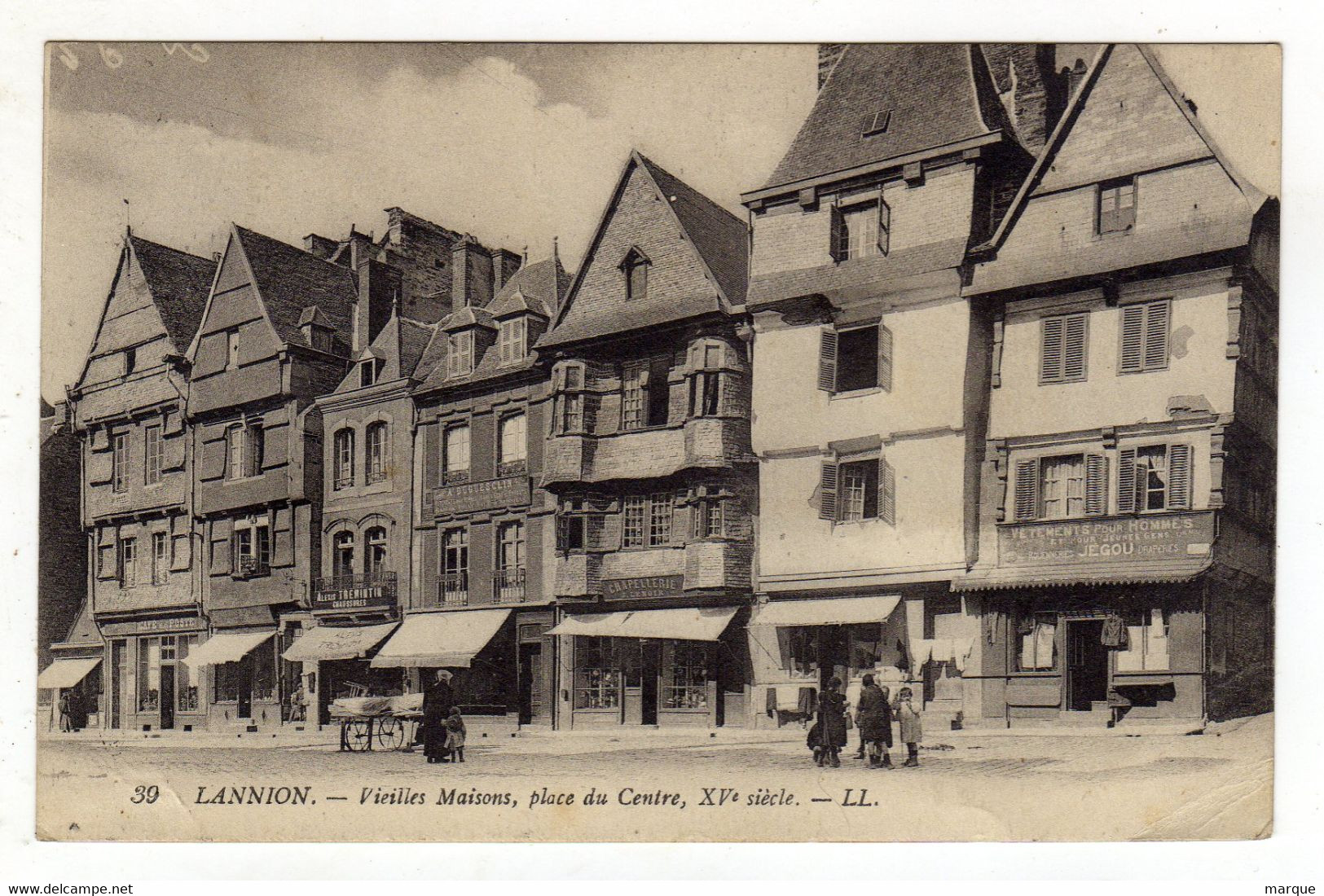 Cpa N° 39 LANNION Vieilles Maisons Place Du Centre XVe Siècle - Lannion