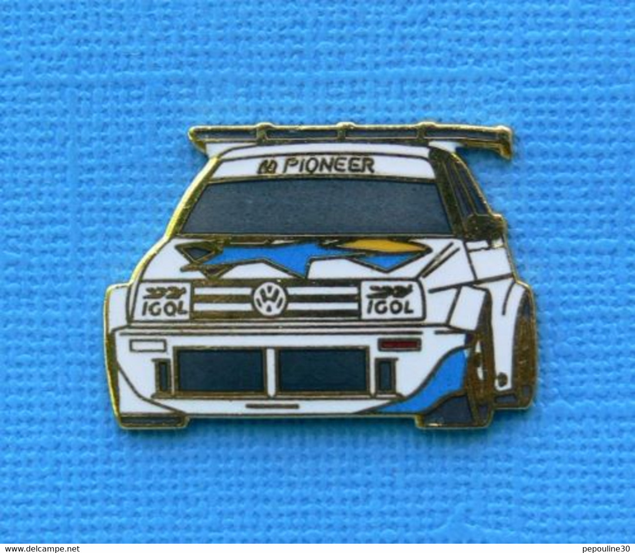 1 PIN'S //  ** VOLKSWAGEN  RALLYES AUTO WRC / PIONEER / IGOL ** . (PROTOCOM) - Volkswagen