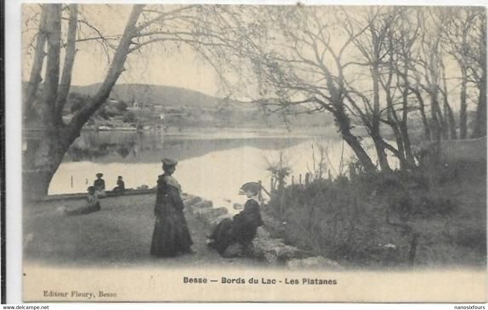 D 83.  BESSE SUR ISSOLE. BORDS DU LAC.  LES PLATANES EN 1907 - Besse-sur-Issole