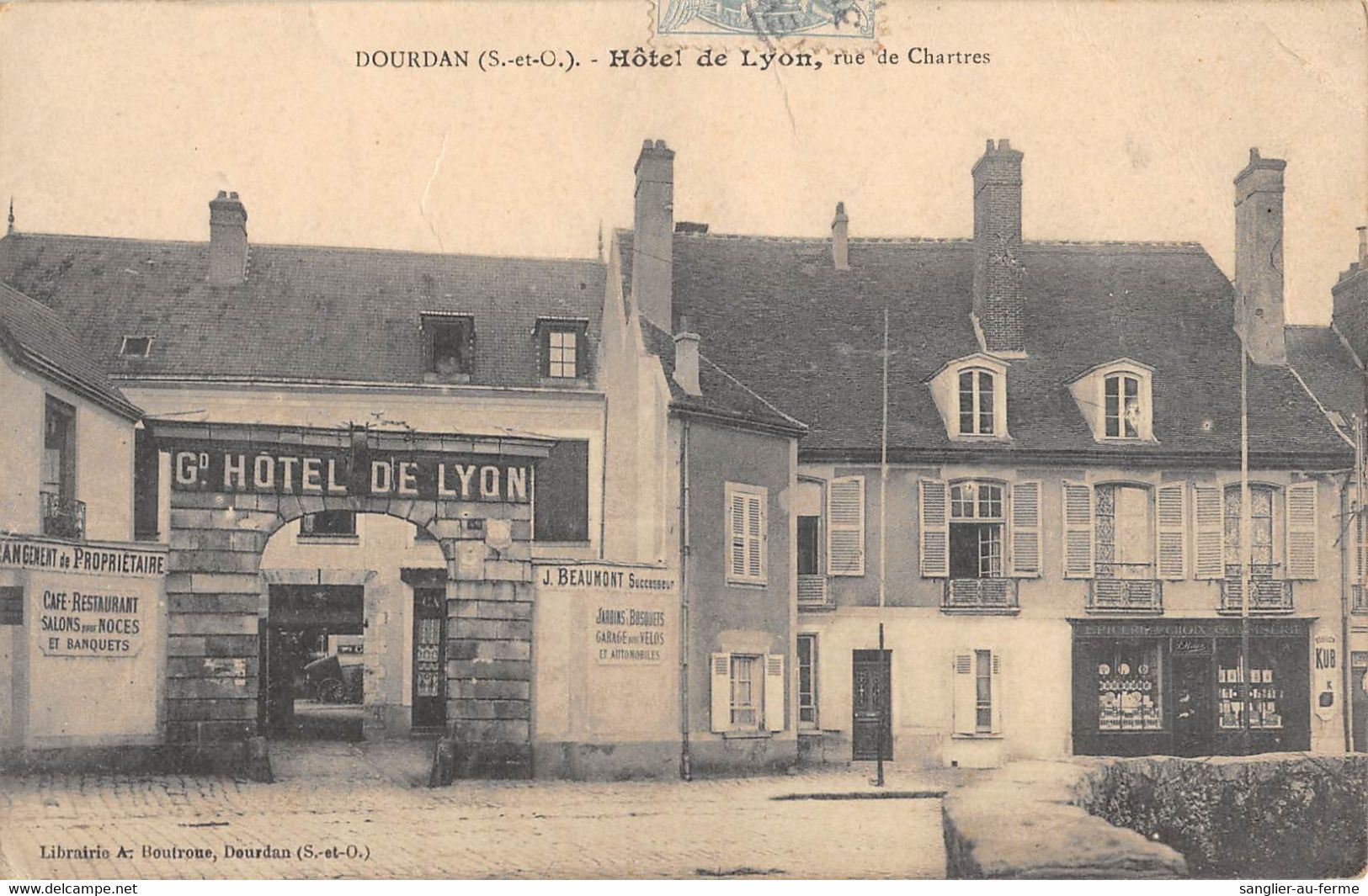 CPA 91 DOURDAN HOTEL DE LYON RUE DE CHARTRES - Dourdan