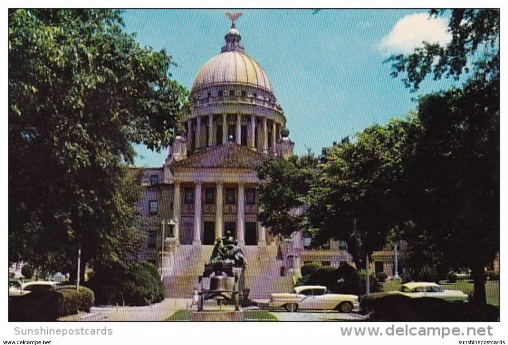 State Capitol Building At Jackson Mississippi - Jackson