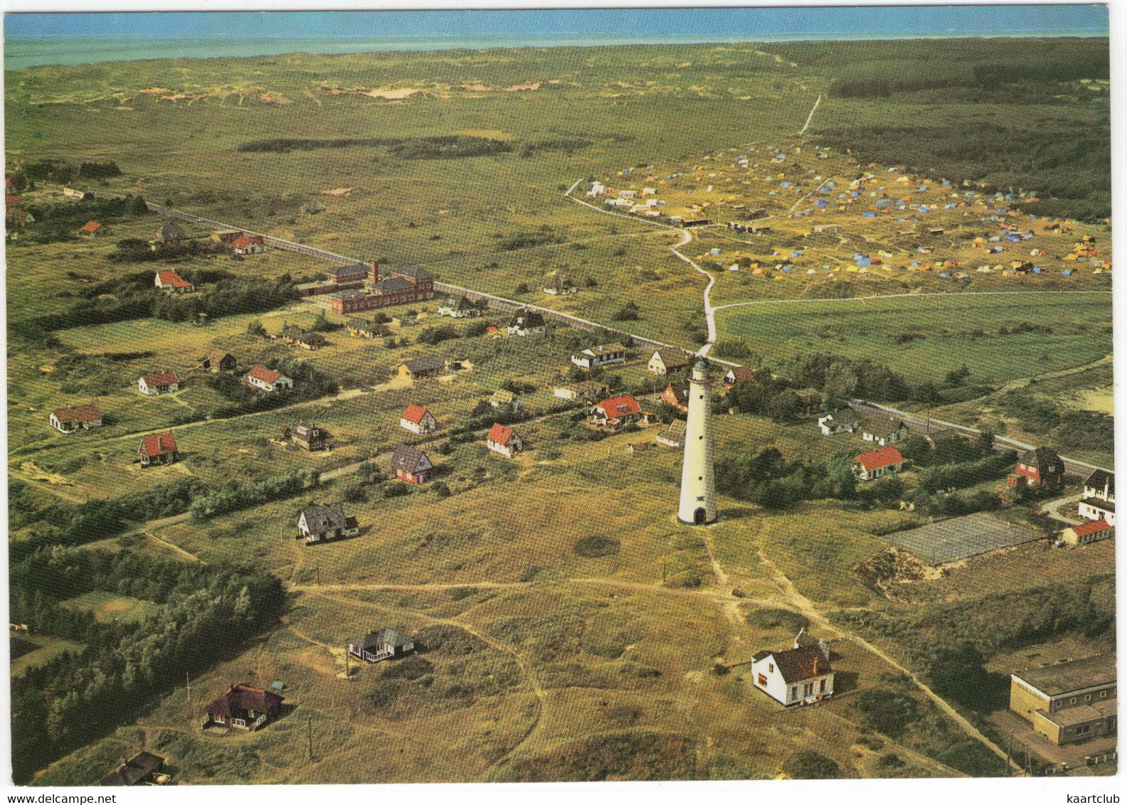 Schiermonnikoog - Watertoren Met Zomerhuizen Aan De Badweg En Camping - (Nederland) - Aerophoto-Schiphol No. 30630 - Schiermonnikoog