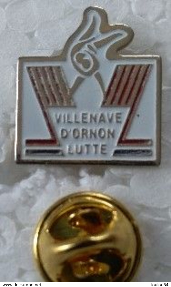 Pin's - Sports - Lutte - VILLENAVE D'ORION - - Lutte