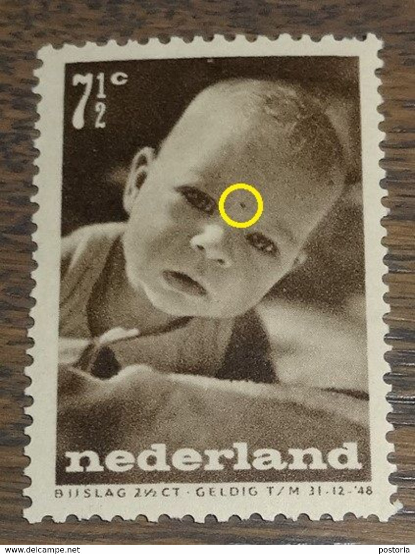 Nederland - MAST - 497 PM2 - 1947 - Plaatfout - Postfris - Punt Tussen Wenkbrauwen - Abarten Und Kuriositäten