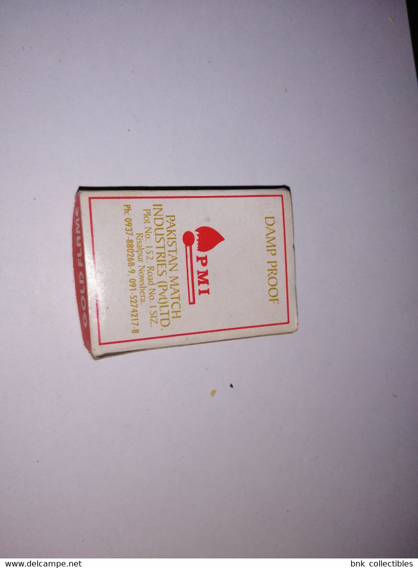 Old Matchbox - Gold Flame - Pakistan - Zündholzschachteln