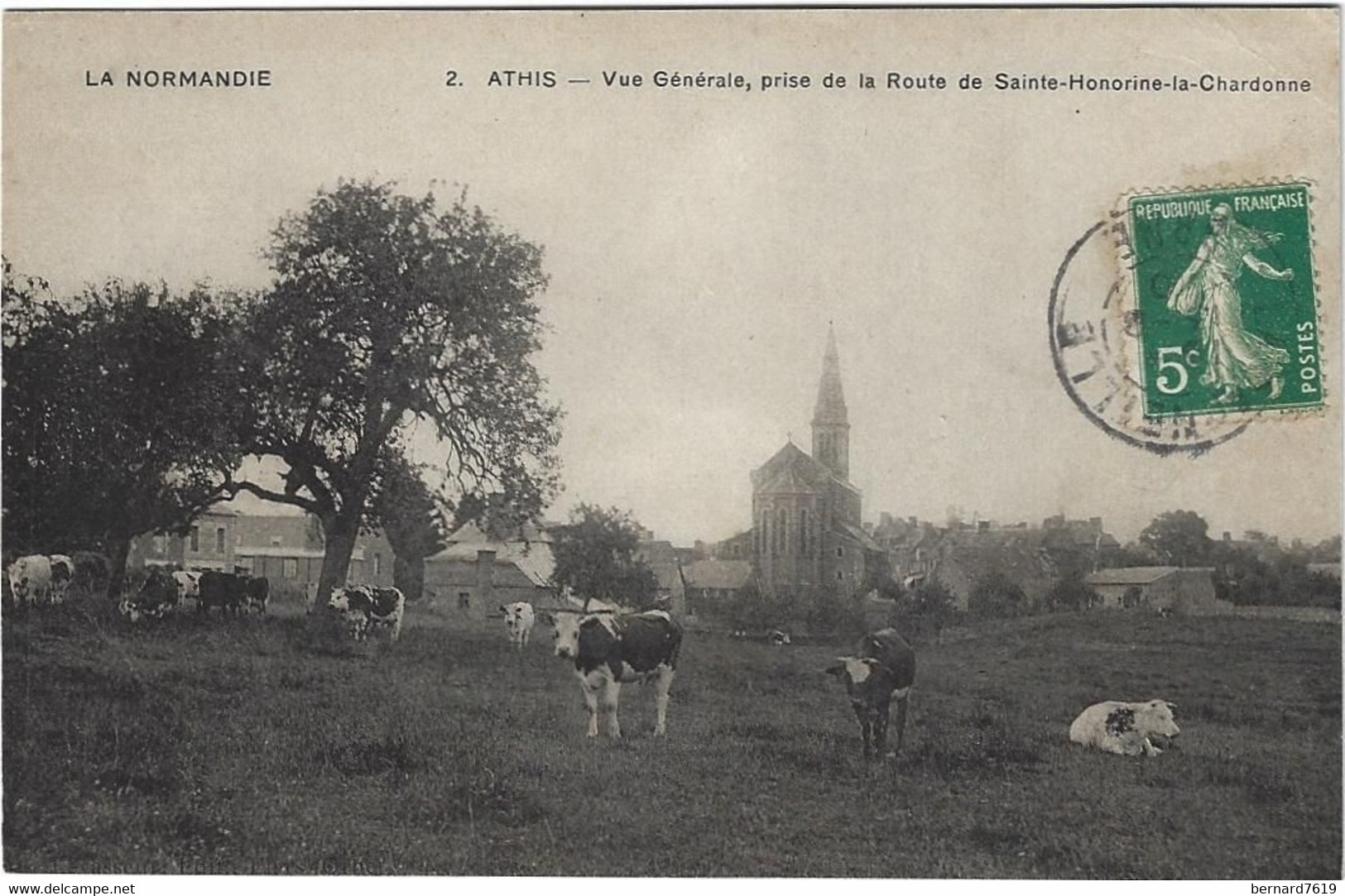 61    Athis  De L'orne  - Vue Generale  Prise De La Route  De Sainte Honorine La Chardonne - Athis De L'Orne