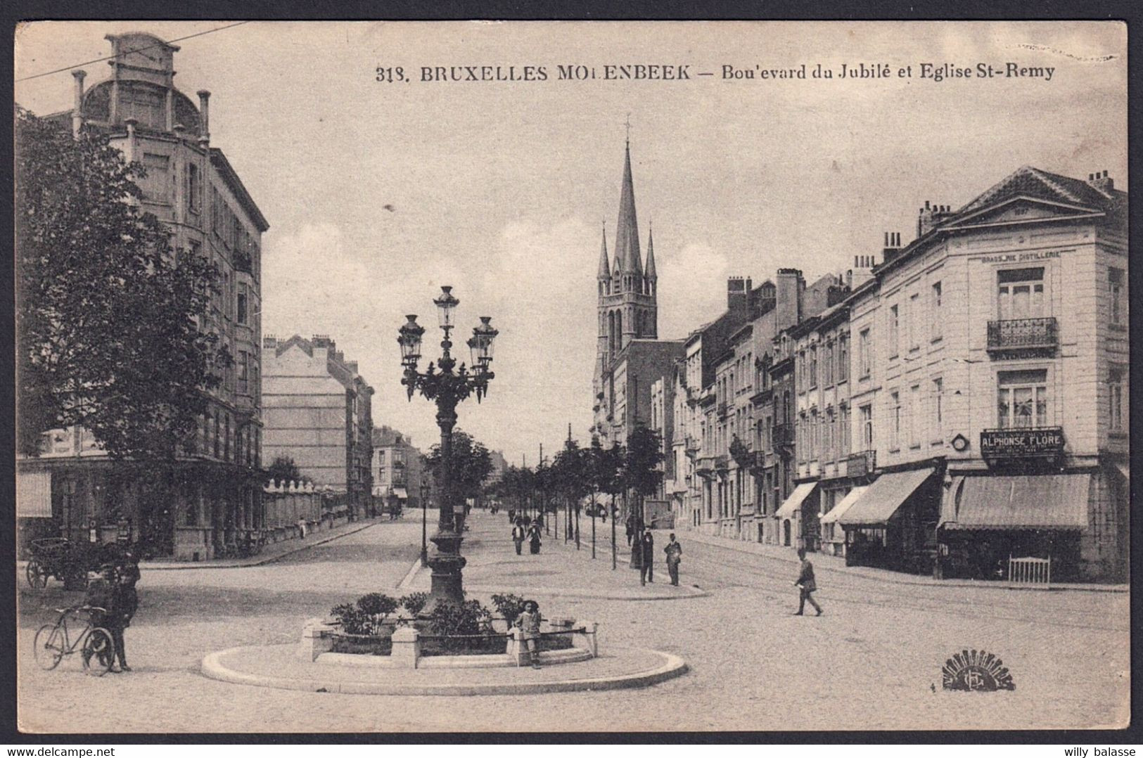 +++ CPA - Bruxelles - MOLENBEEK - Boulevard Du Jubilé Et Eglise St Remy - Henri Georges  // - St-Jans-Molenbeek - Molenbeek-St-Jean