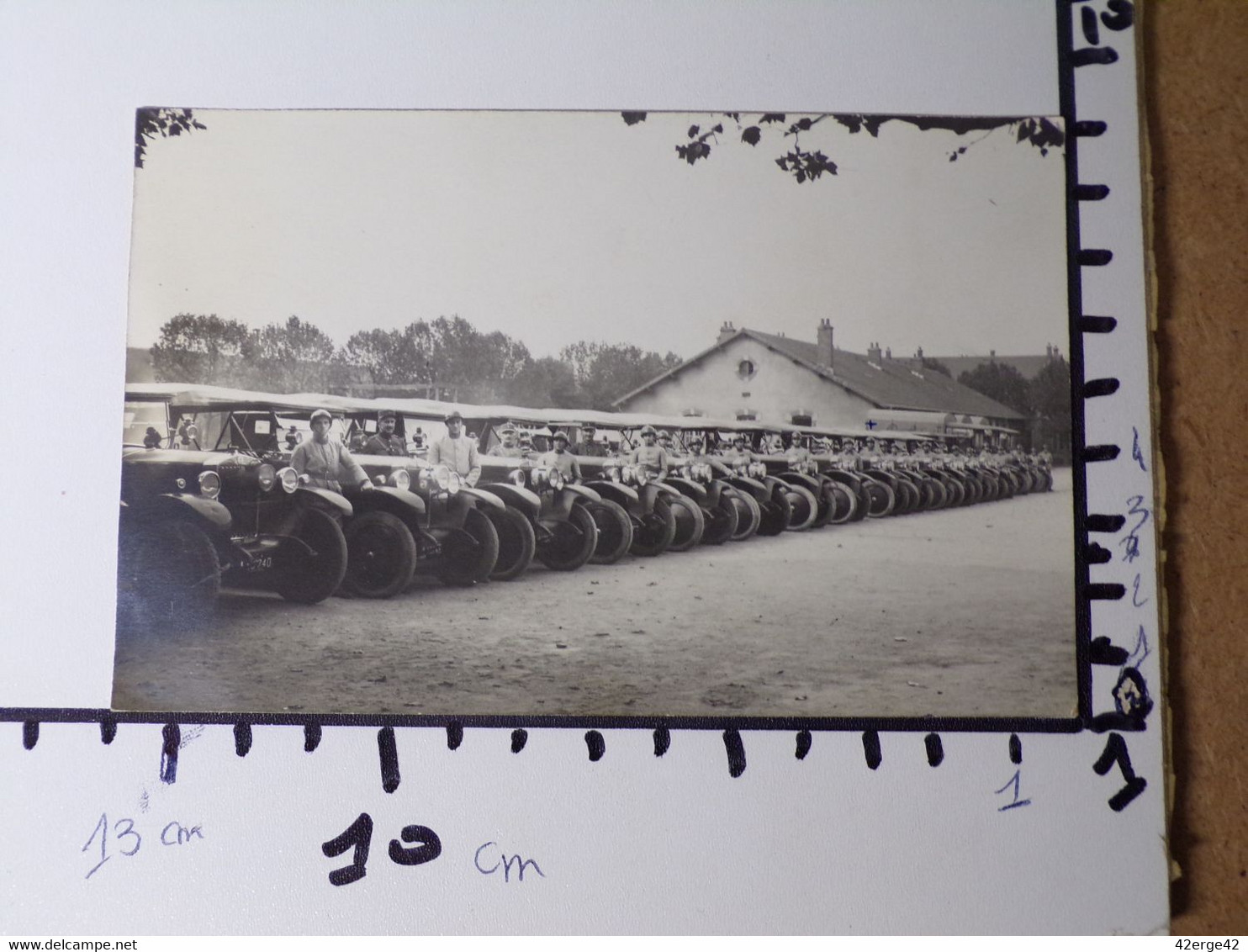 44/ Carte Postale/photo - Caserne Schneider - Juin 1926- Anciens Véhicules-départ De Mission - Sonstige & Ohne Zuordnung