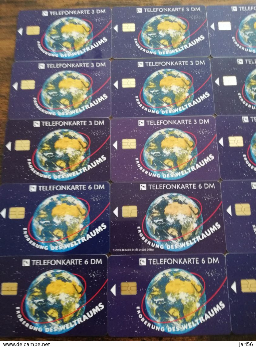 DUITSLAND/ GERMANY  CHIPCARD O SERIE/ EROBERUNG /SPACE     25CARDS =  X 14X DM 3,- 11X DM 6,-   MINT  CARD     **6068 ** - A + AD-Series : D. Telekom AG Advertisement
