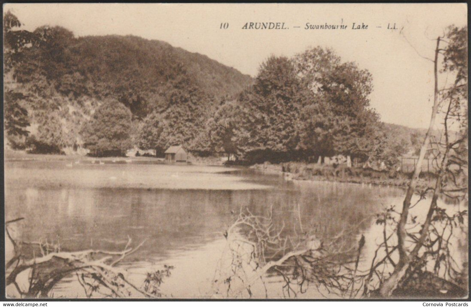 Swanbourne Lake, Arundel, Sussex, 1910 - Lévy Postcard LL10 - Arundel