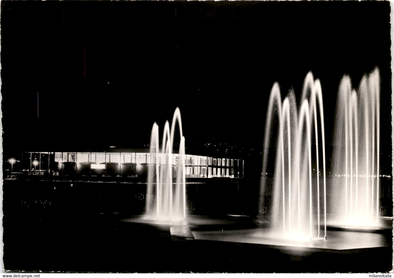 Zürich - Hafendamm Enge, Wasserspiele Und Seerestaurant (5052) * 21. 2. 1966 - Enge