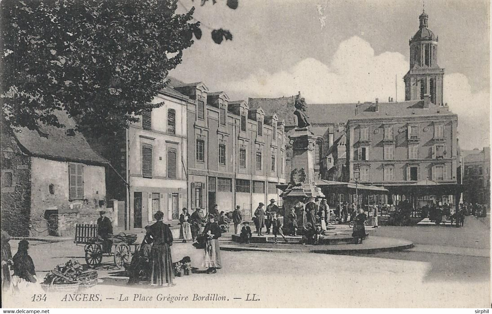 Carte Postale Ancienne De Angers La Place Grégoire Bordillon - Angers