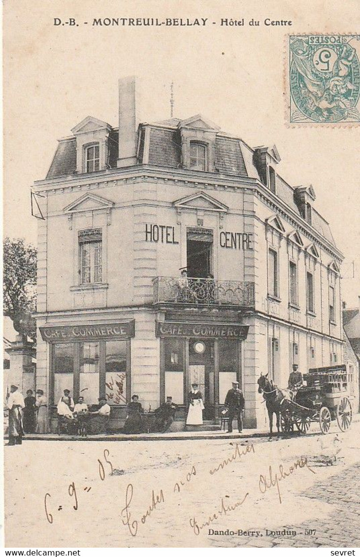 MONTREUIL -BELLAY  - Hôtel Du Centre   Carte Rare - Montreuil Bellay