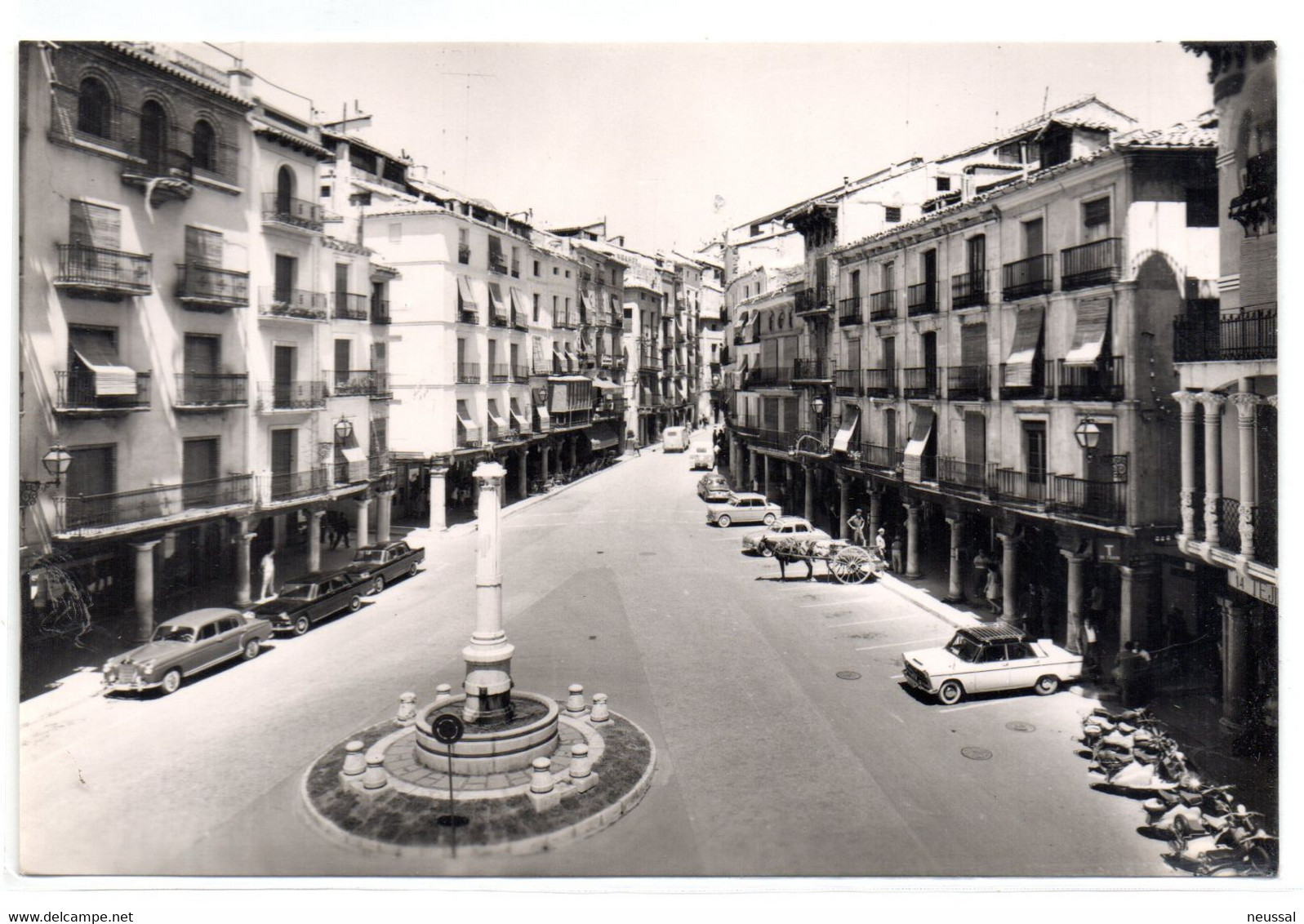 Tarjeta Postal  Teruel. Plaza Del Torico. - Teruel