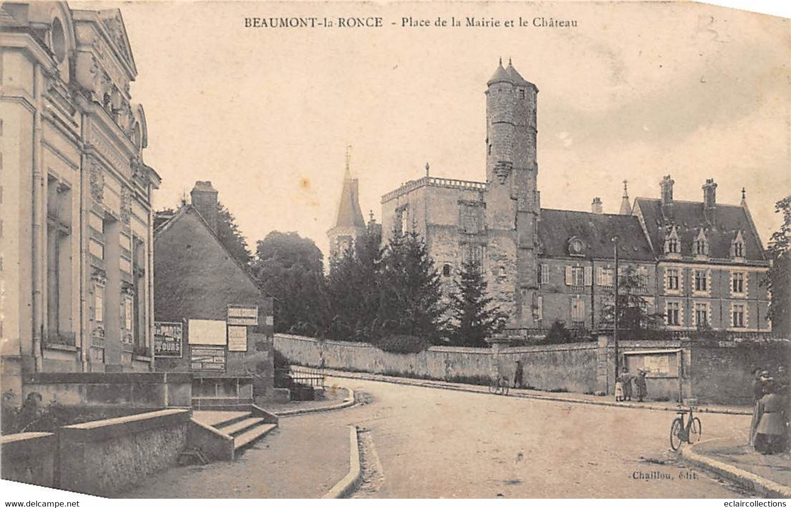 Beaumont  La Ronce    37    Place De La Mairie. On  Joint Une Carte De L'Avenir Du Prolétariat (abimée)    (voir Scan) - Beaumont-la-Ronce