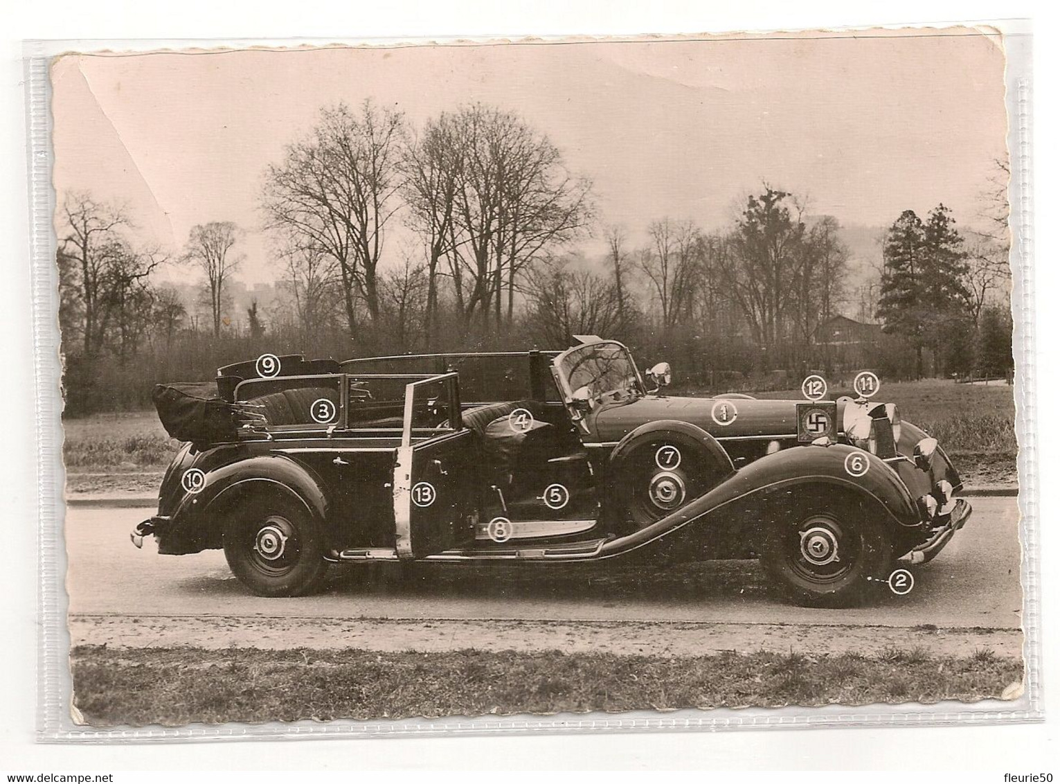 MILITARIA - Voiture Personnelle De Parade De HITLER. Fabrication 1942 - Poids à Vide : 4780 Kgs. Véritable Photo YVON. - Véhicules