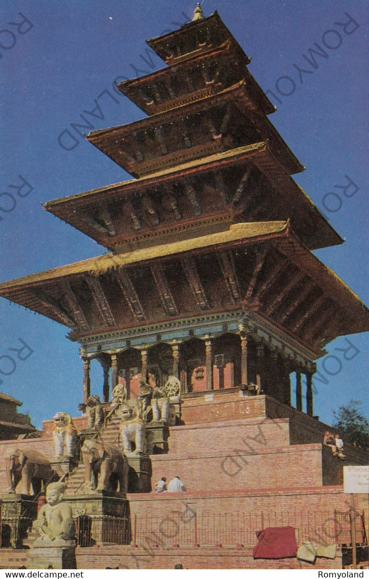 CARTOLINA  BHAKTAPUR,NEPAL,NYATAPOLA TEMPLE,NON VIAGGIATA - Népal