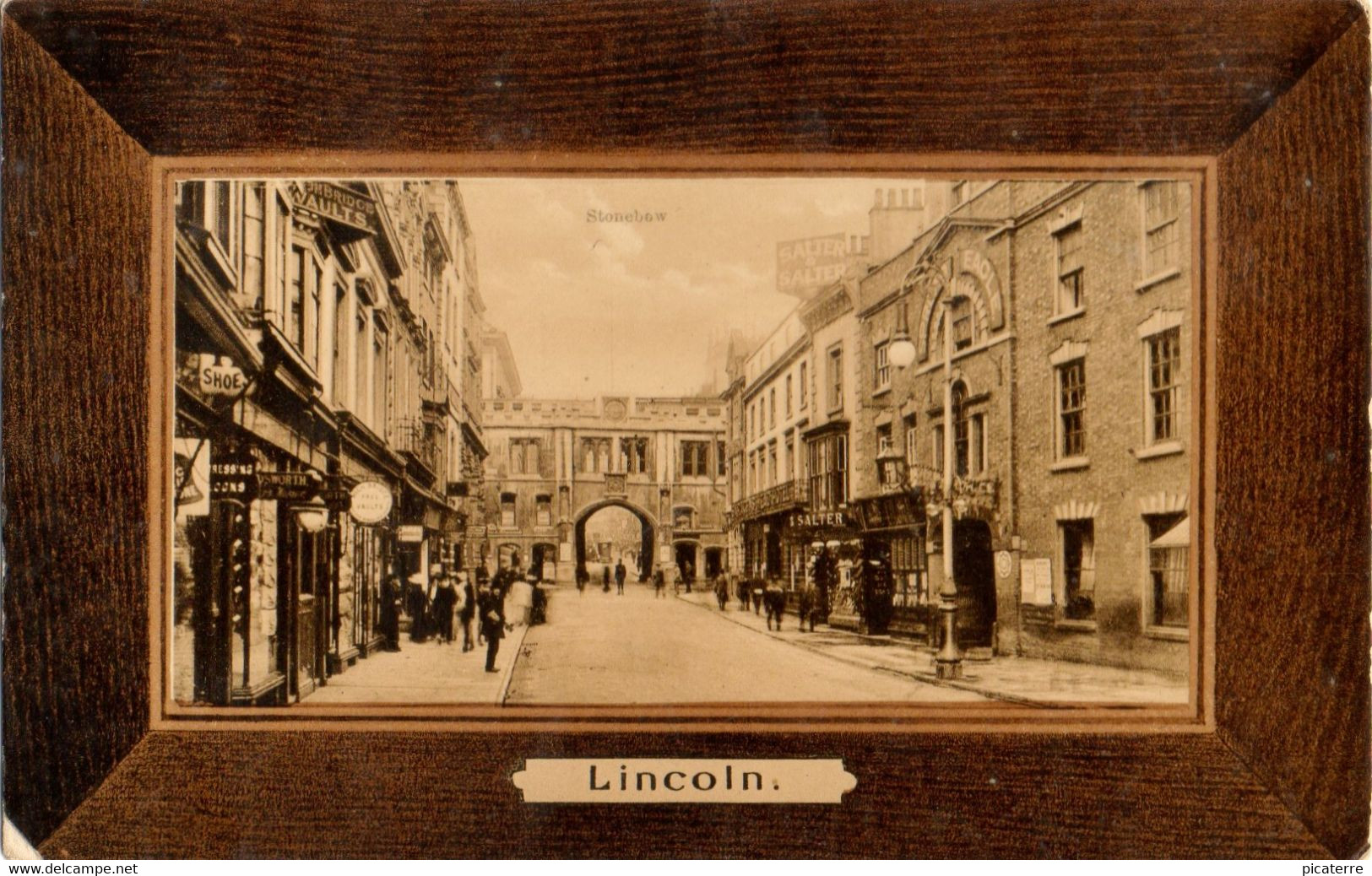 "Framed" Effect Postcard- Stonebow, Lincoln 1910 - Lincoln