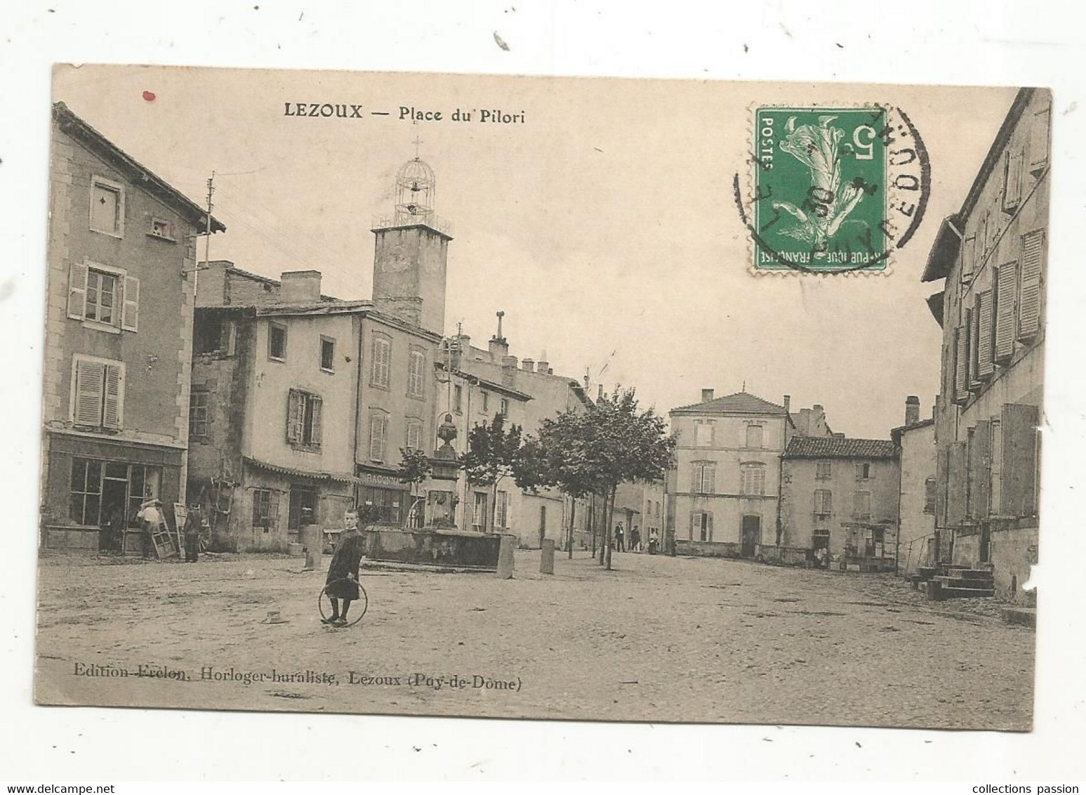 Cp , 63 , LEZOUX , Place Du PILORI , Voyagée - Lezoux