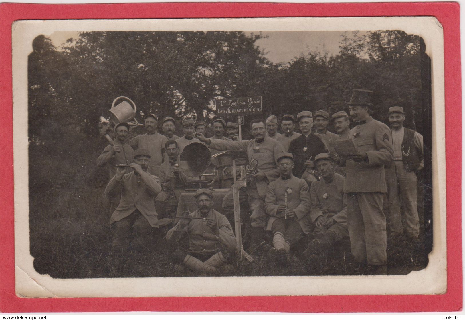 Carte-photo. Soldats. Premier Régiment Du Génie. Phonographe. - Zu Identifizieren