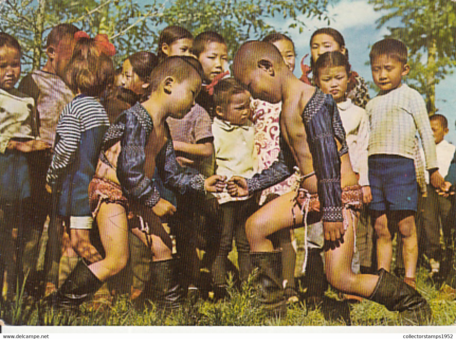 97822- MONGOLIAN CHILDRENS, PLAYING, BOXING - Mongolei