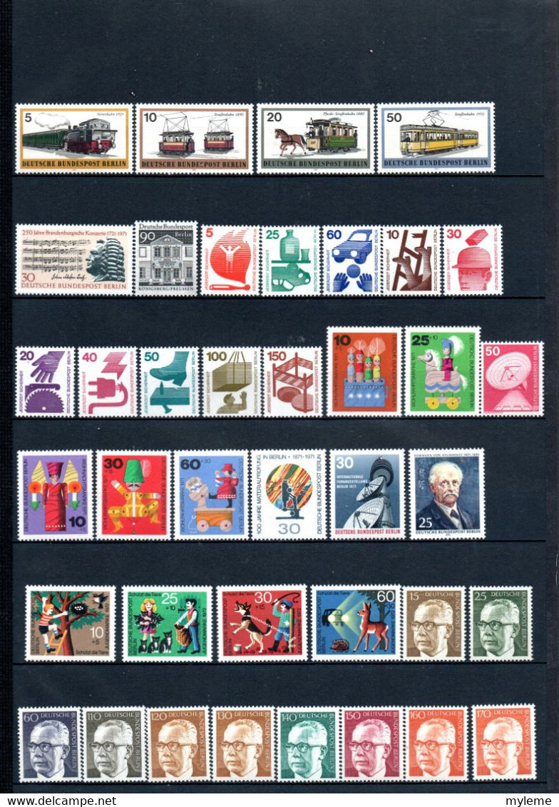 W161 Bel ensemble sur feuilles d'album, de timbres + blocs ** d'Allemagne .. A saisir !!!