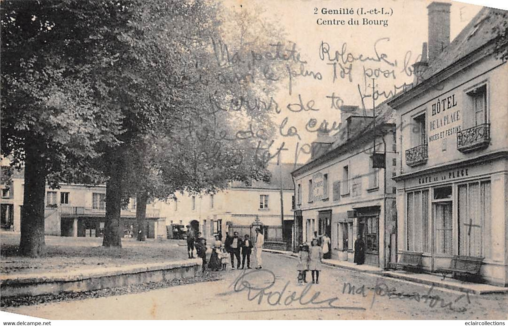 Genillé         37        Centre Du Bourg  . Hôtel De La Place.             (voir Scan) - Genillé