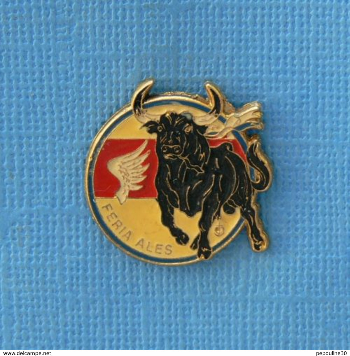 1 PIN'S //  ** ALES / OCCITANIE / FÉRIA De L'ASCENSION '92 ** . (Atlanti's) - Stierkampf