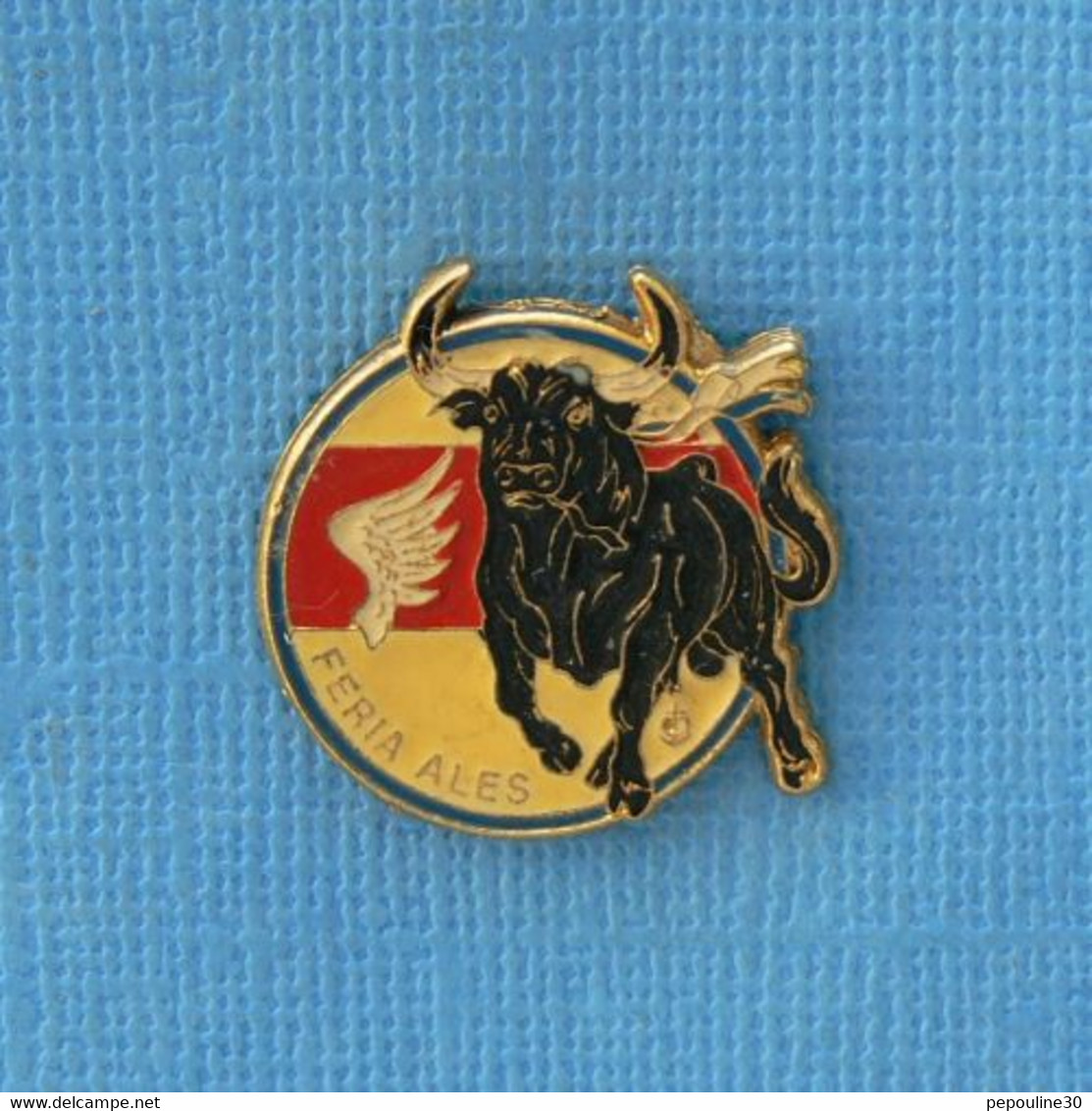 1 PIN'S //  ** ALES / OCCITANIE / FÉRIA De L'ASCENSION '92 ** . (Atlanti's) - Tauromachie - Corrida