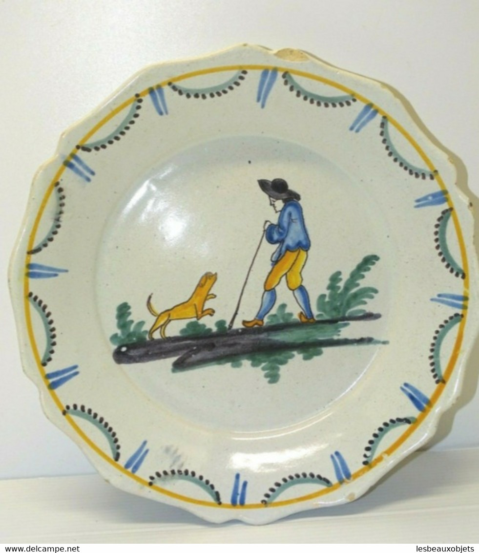 BELLE ASSIETTE XVIIIe BERGER Et SON CHIEN NEVERS BEL ETAT COLLECTION CERAMIQUE Déco Vitrine - Nevers (FRA)