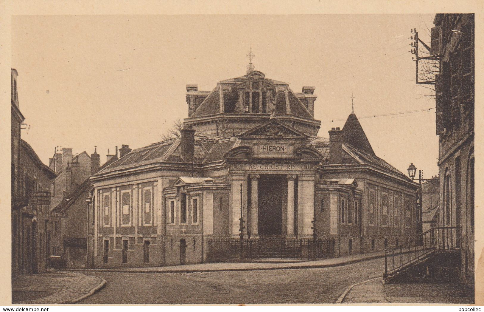 PARAY-LE-MONIAL: Hieron Ou Musée Eucharistique - Paray Le Monial