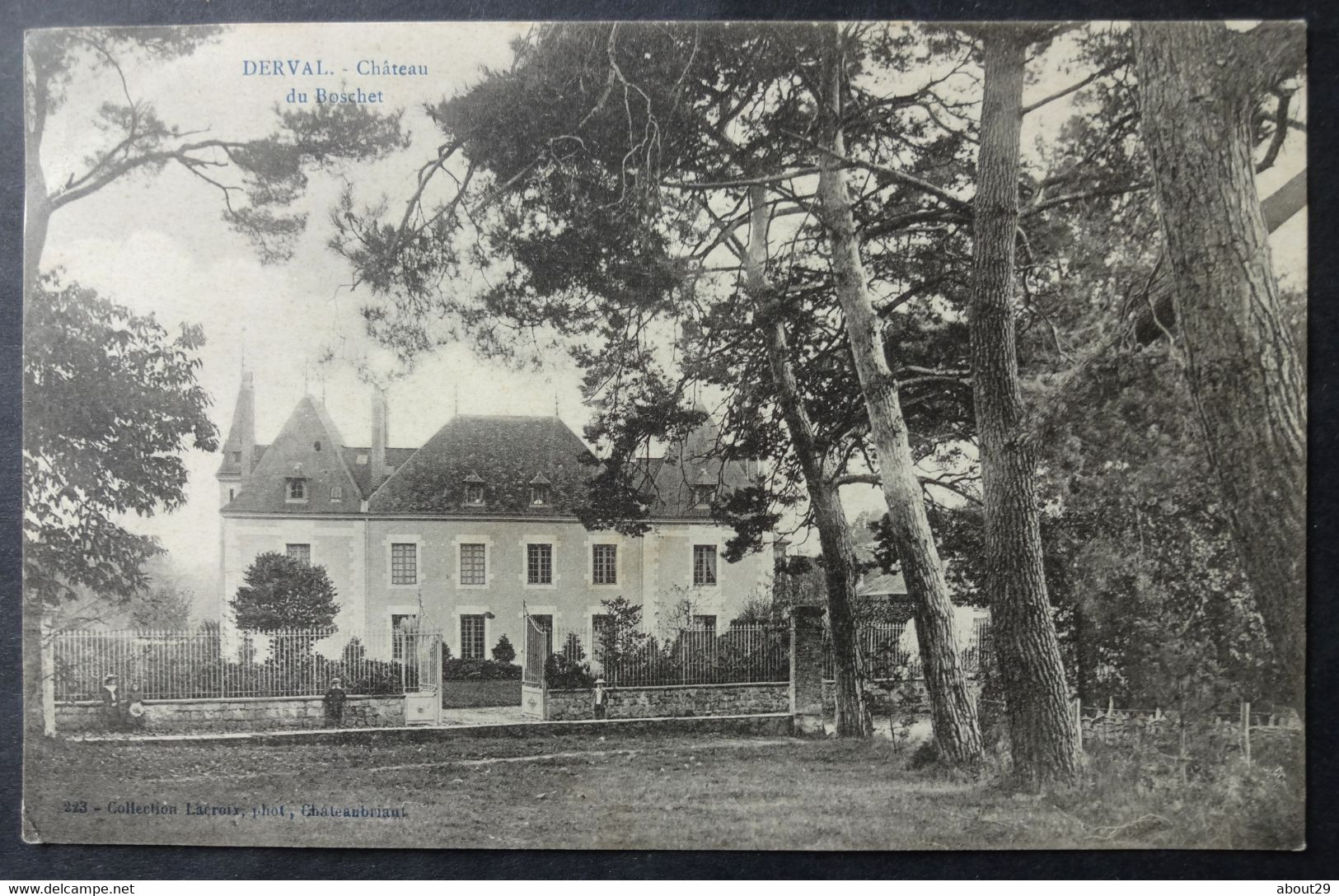 CPA 44 DERVAL - Château Du Boschet - Coll. Lacroix 223 - Réf. N 132 - Derval