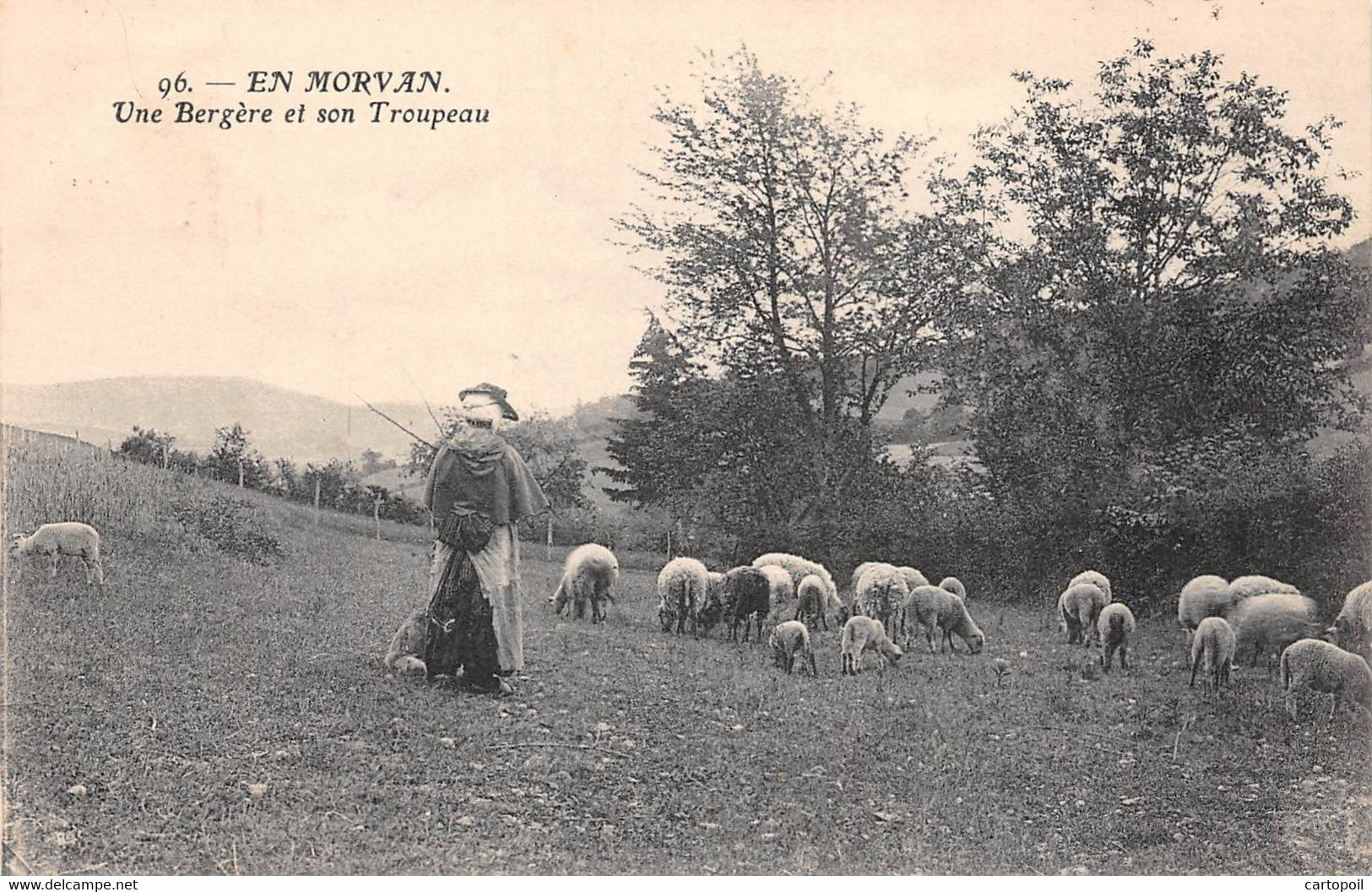 71 - En Morvan - Une Bergère Et Son Troupeau - Sonstige & Ohne Zuordnung