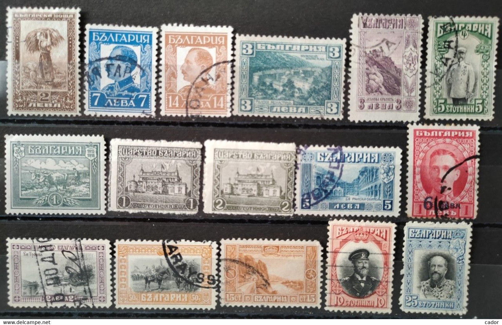 BULGARIE - Lot < 1940 32 Valeurs - < 9 % Côte (voir 2 Scan) - Collections, Lots & Séries