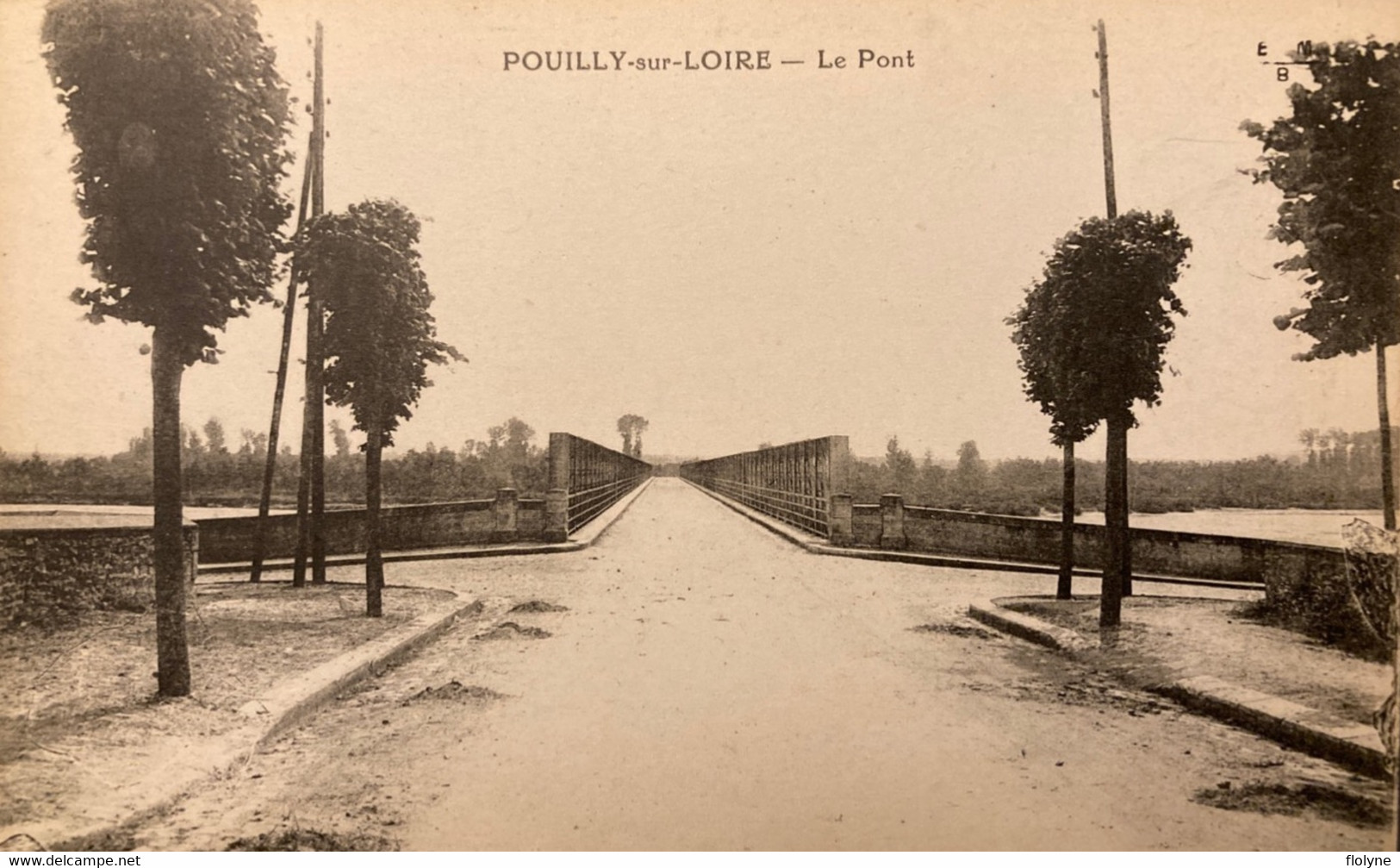 Pouilly Sur Loire - Vue Sur Le Pont Du Village - Route - Pouilly Sur Loire