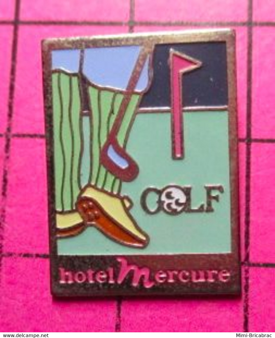 710e Pin's Pins / Beau Et Rare / THEME : SPORTS / GOLF HOTEL MERCURE - Golf