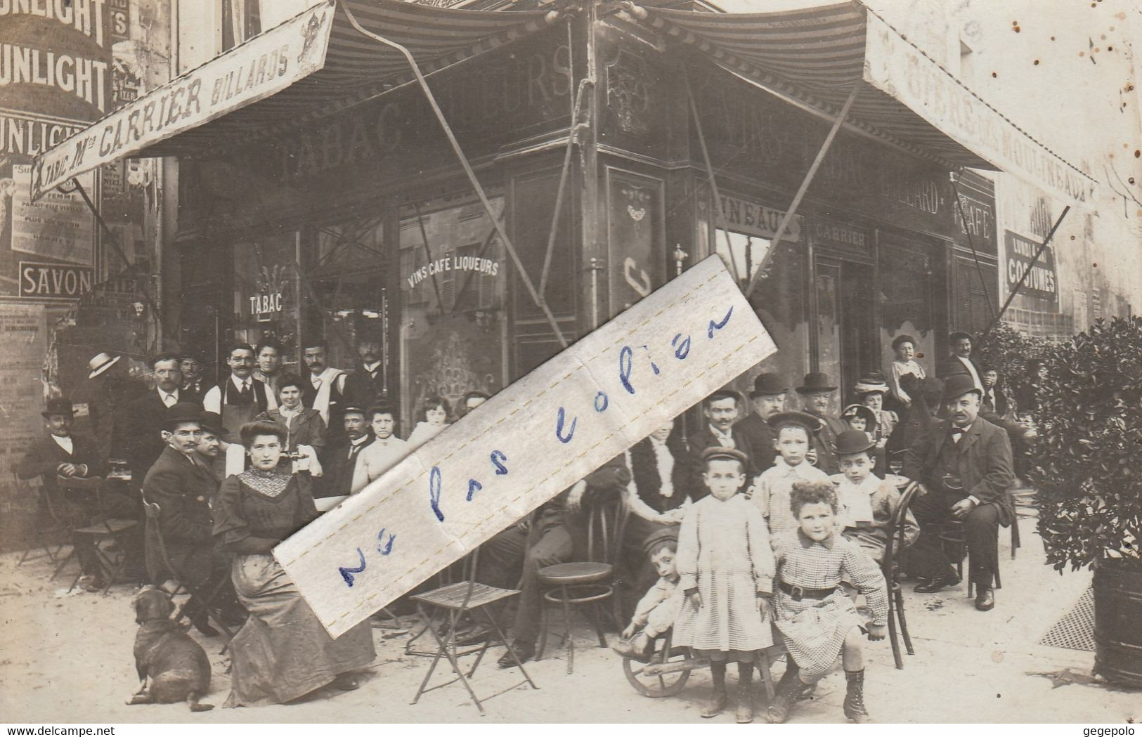 PARIS - Café -Tabac Maison CARRIER  ( Carte Photo à Destination De Sermaises - 45 - écrite En 1909? ) - Cafés, Hoteles, Restaurantes