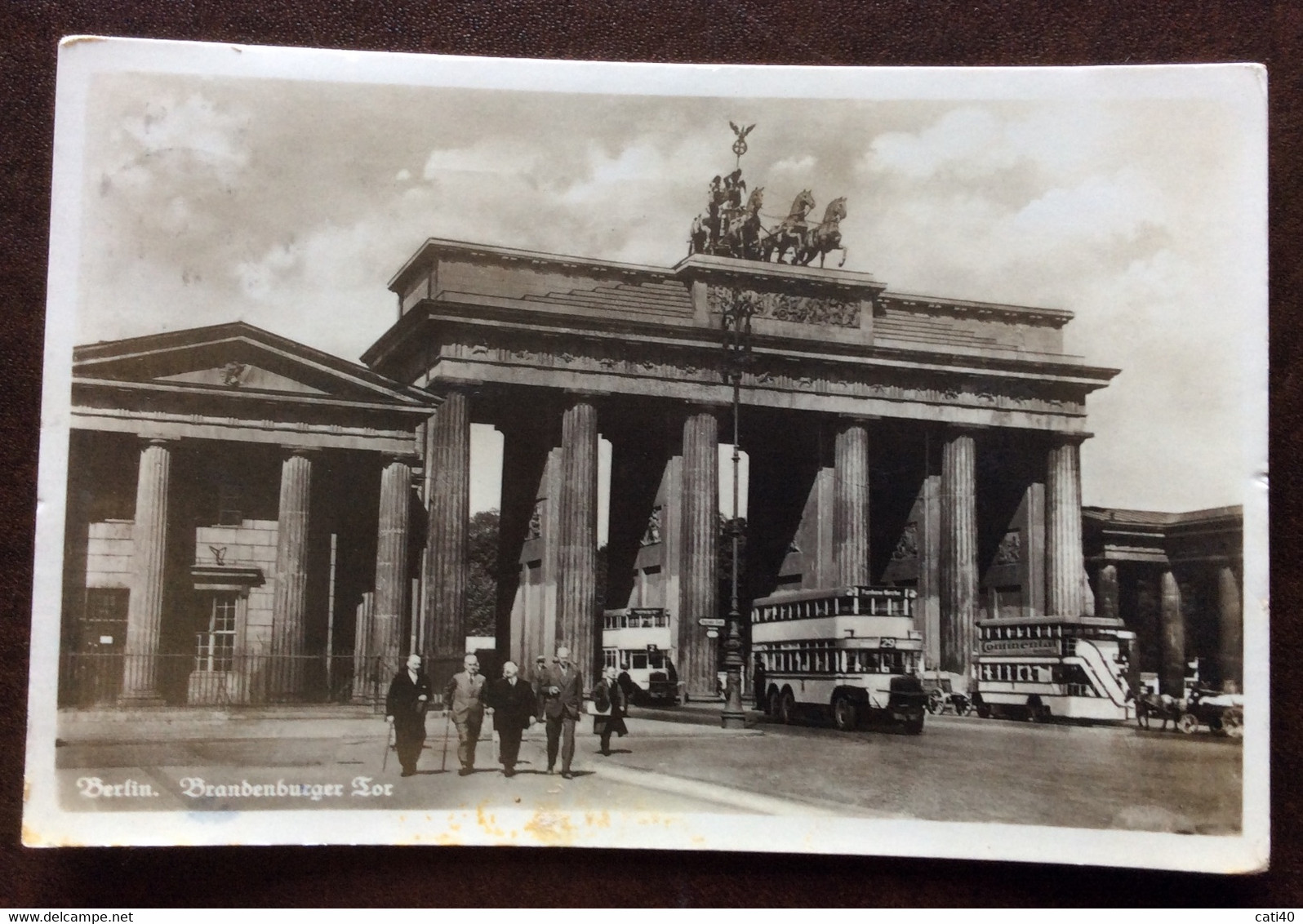 VINTAGE POSTCARD - BERLIN - PORTA BRANDEBURGO  -animata  -  ANNULLO TARGHETTA 700 ANNI BERLIN  - 24/8/37 - Nord