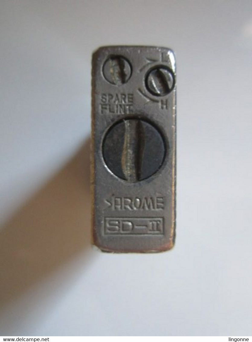 Briquet SAROME SD II   (ne fonctionne pas) Poids 76 Grammes