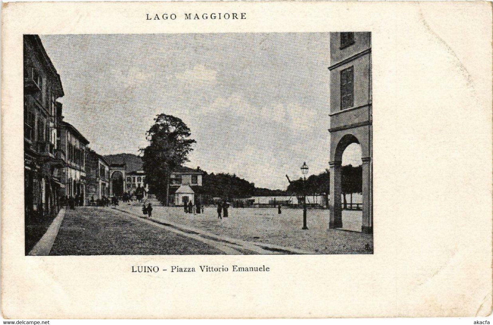 CPA AK LUINO Piazza Vittorio Emanuele ITALY (498581) - Luino