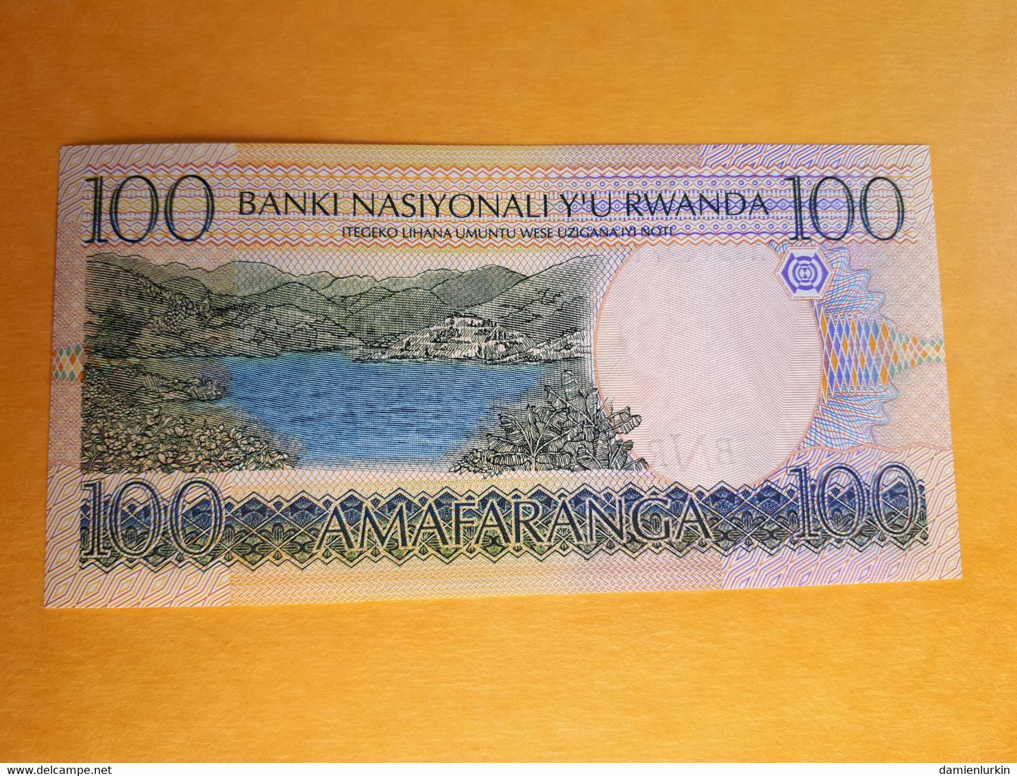 RWANDA 100 FRANCS-ONE HUNDRED 2003 UNC - Rwanda